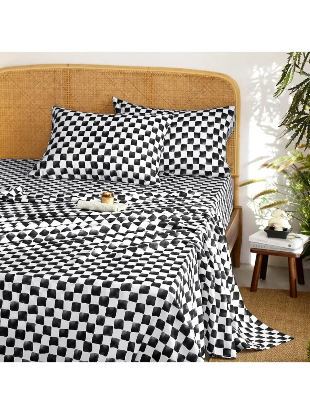 Gingham 4-Piece Sheet Set, Checkered Plaid Bedding, Deep Pocket, Black & White